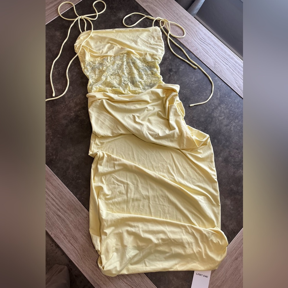 Yellow dress